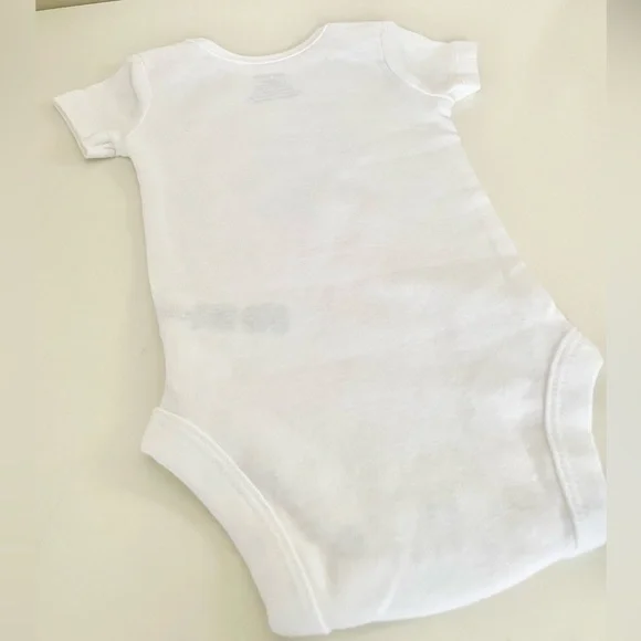 Carter’s Newborn Baby Handmade Hearts Graphic White One-Piece with Snaps - Picture 10 of 13